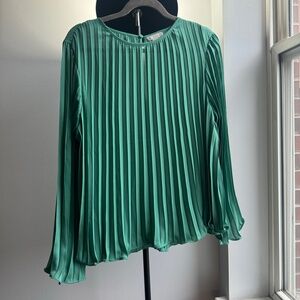 H&M Women's Green Long-Sleeve Blouse